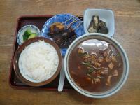 Big lunch I had near the venue yesterday. Look at the size of the miso soup (pork/veggies) on the right. It’s huge…the muddy color of the soup might not stimulate your appetite but it actually tastes good!!!